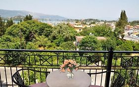 Hotel Pyrros